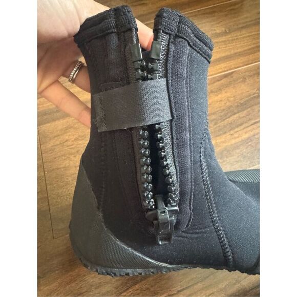 Neosport size 7 women’s scuba high dive boots - great condition - Picture 5 of 6
